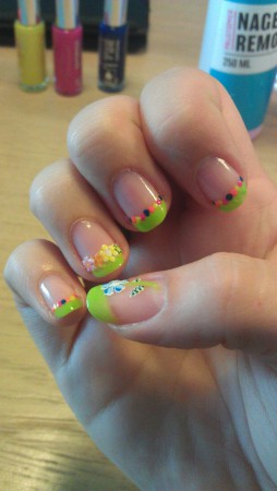 frisse/ vrolijke zomer nagel