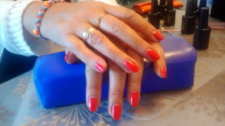 rode met kleine glitter gelnagellak